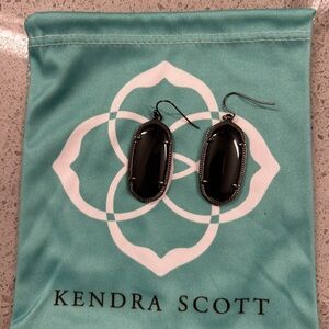 Rare New Kendra Scott Black Banded Agate Elle Earrings Gunmetal
